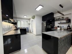 Blk 752 Jurong West Street 74 (Jurong West), HDB Executive #562670201